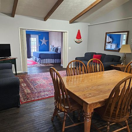 Boundary Waters Resort & Marina Хаяуасий Екстериор снимка