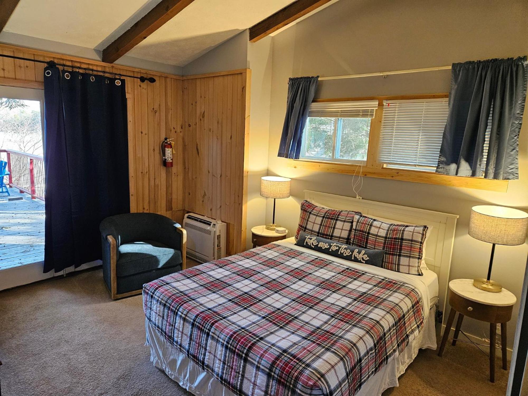 Boundary Waters Resort & Marina Хаяуасий Екстериор снимка